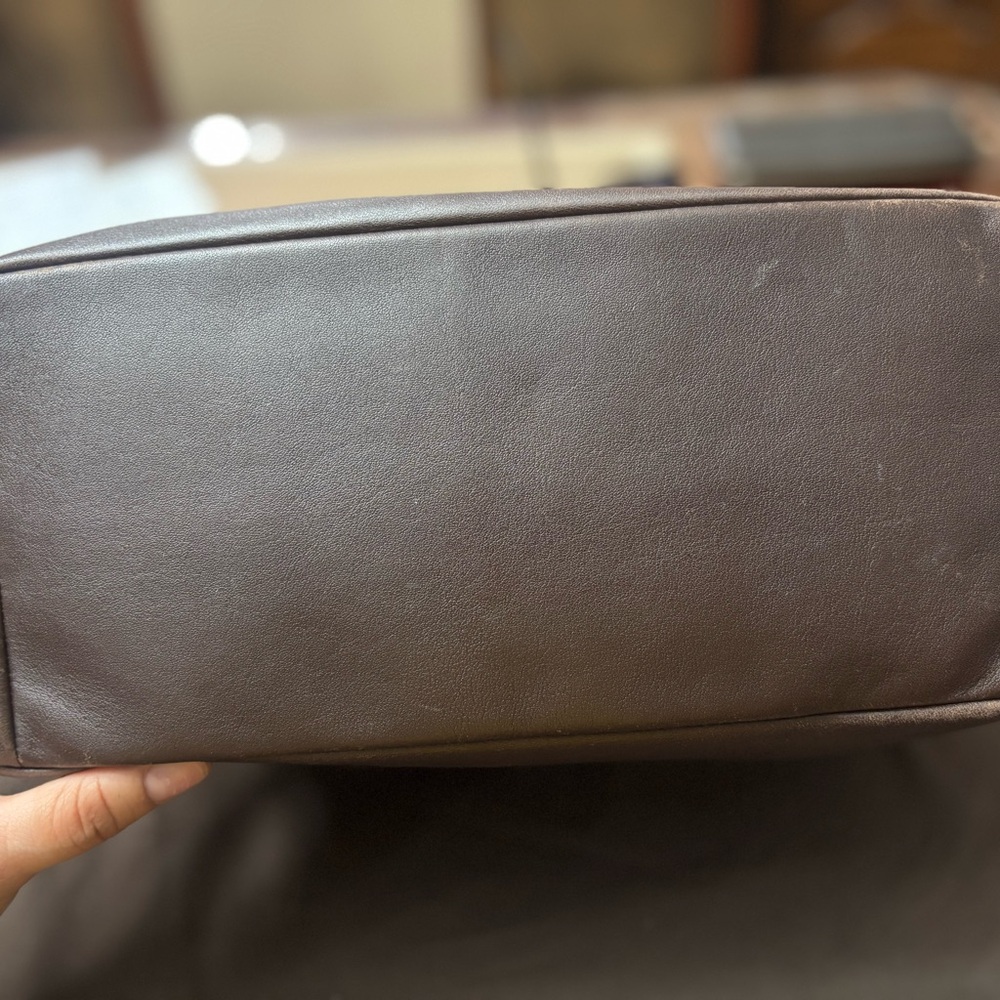 Coach Women’s Signature Canvas Bag in Brown - Picture 5 of 7